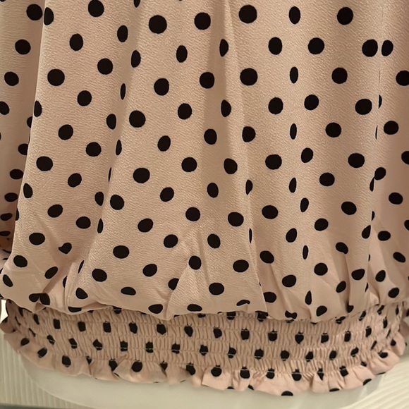 Adrianna Papell Printed Neck & Hem Top - Picture 7 of 16